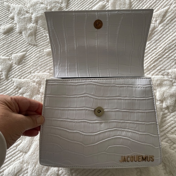 Woman’s purses - Picture 3 of 4